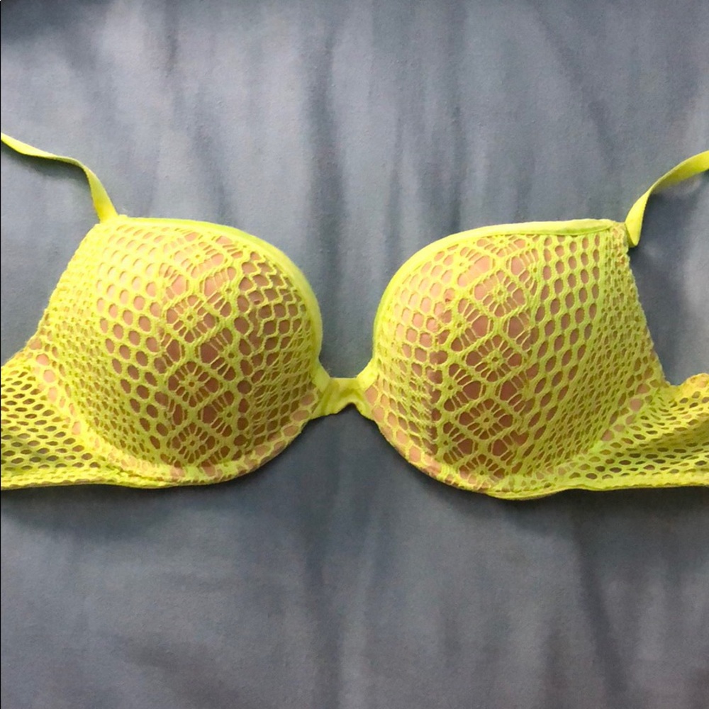 Victoria’s Secret Very Sexy bra
